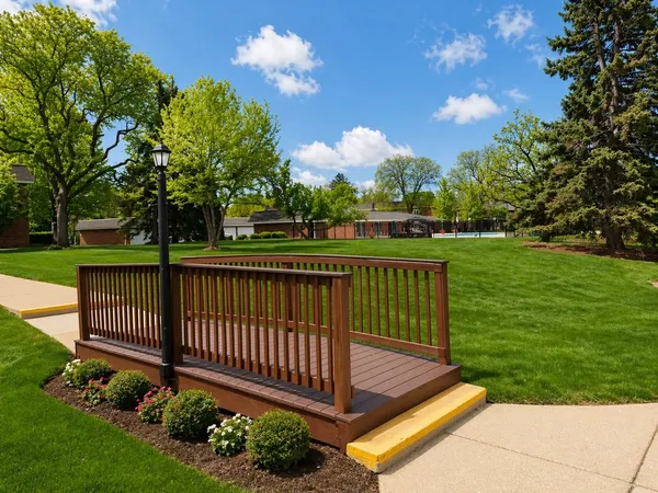 $274,800 | 3913 Saratoga Avenue, Unit 117, Downers Grove, IL 60515
