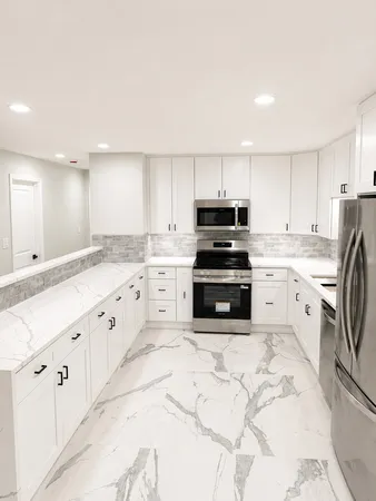 $274,800 | 3913 Saratoga Avenue, Unit 117, Downers Grove, IL 60515
