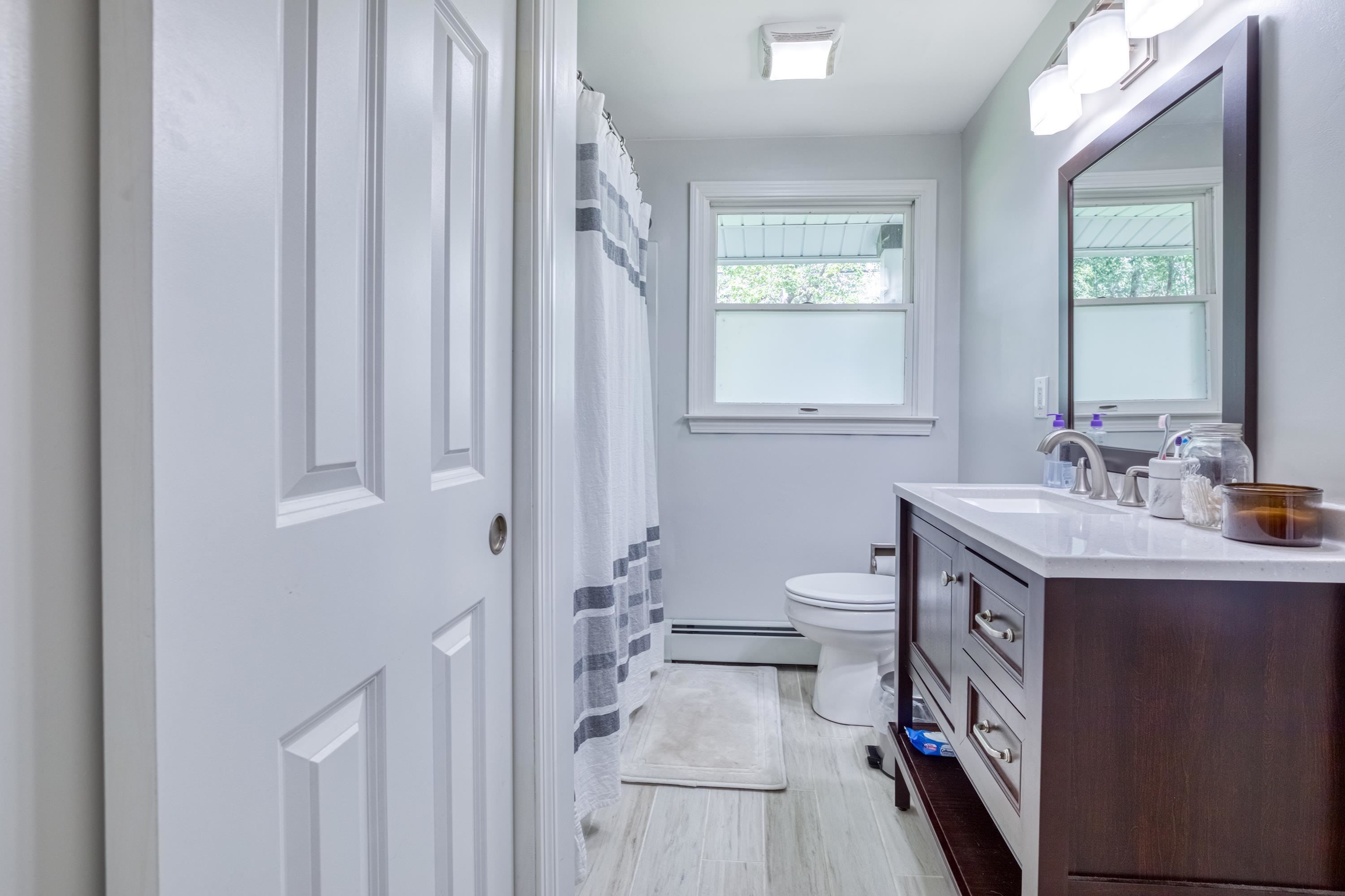 148 Robinson Road Hudson, NH 03051 - Photo 17 of 36 Gallery Image 17