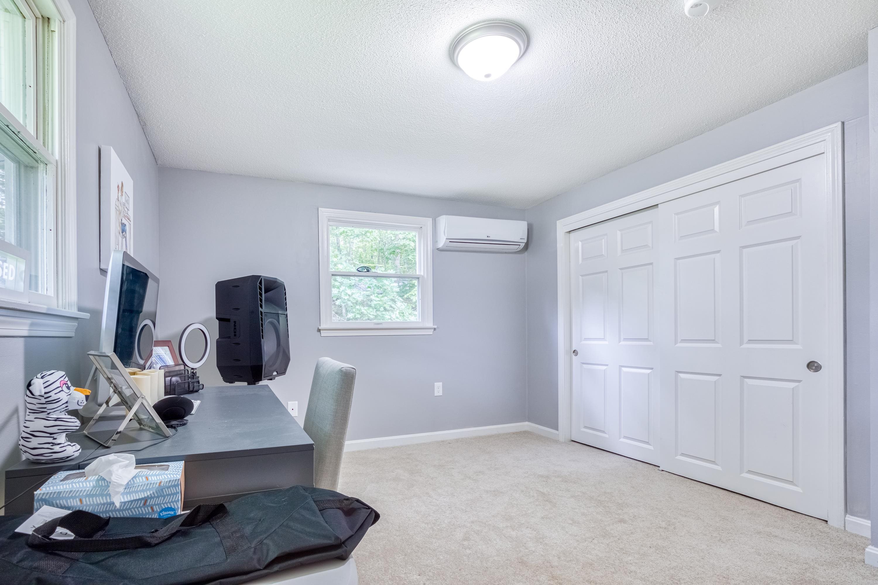 148 Robinson Road Hudson, NH 03051 - Photo 20 of 36 Gallery Image 20