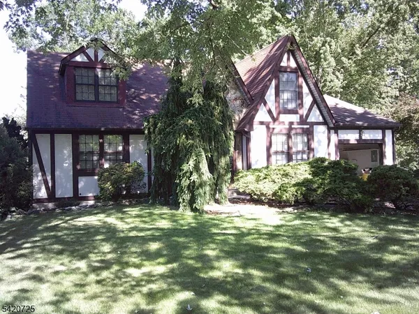 $624,000 | 323 George Dye Road, Hamilton, NJ 08690