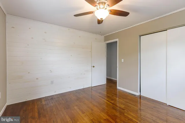 wooden floor in an empty room
