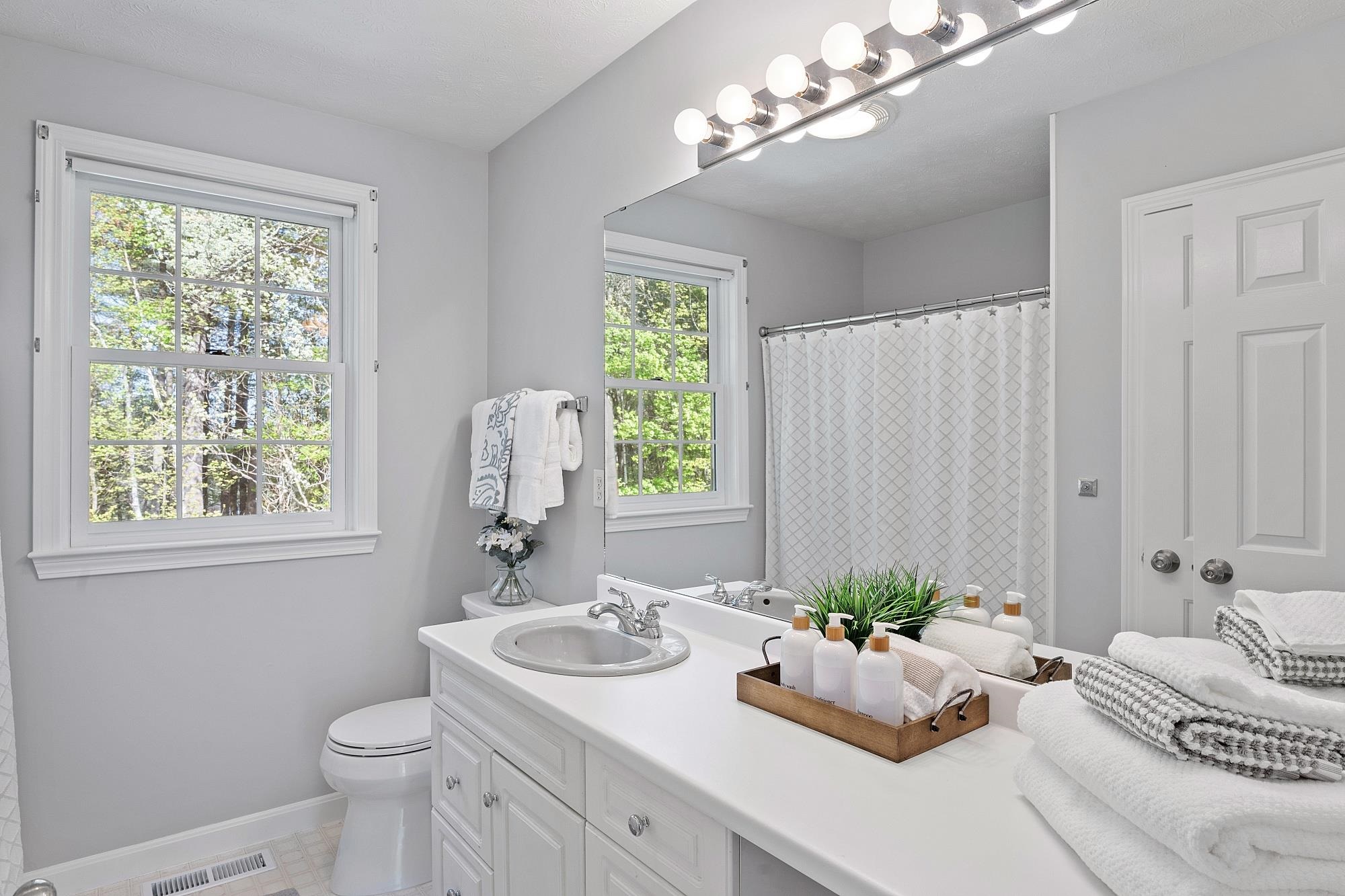 5 Fineview Road Windham, NH 03087 - Photo 17 of 39