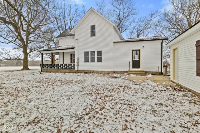 $270,000 | 12200 East Gregory Road, Albany, IN 47320