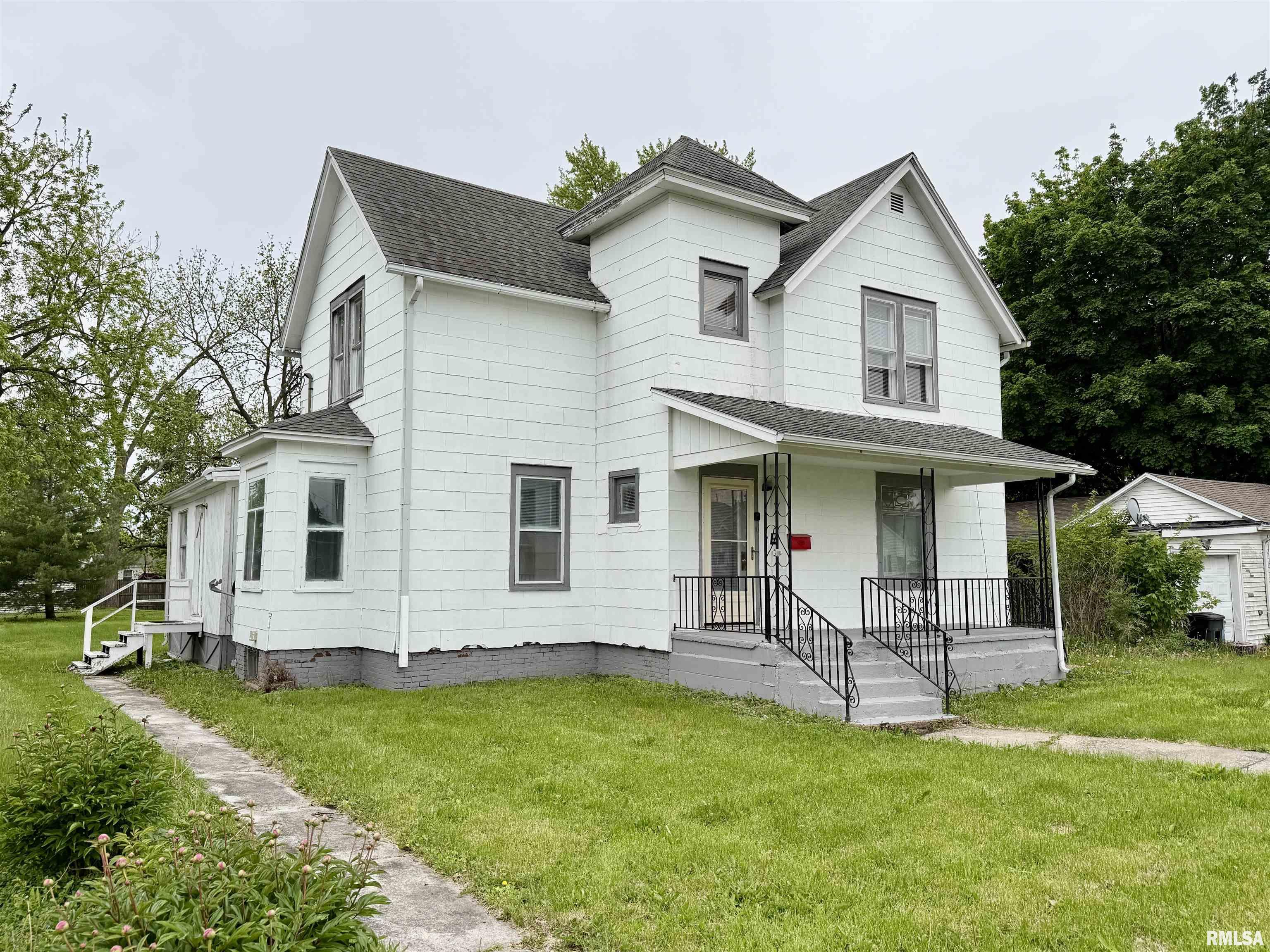 522 West Hail Street Bushnell, IL 61422 - Photo 2 of 33