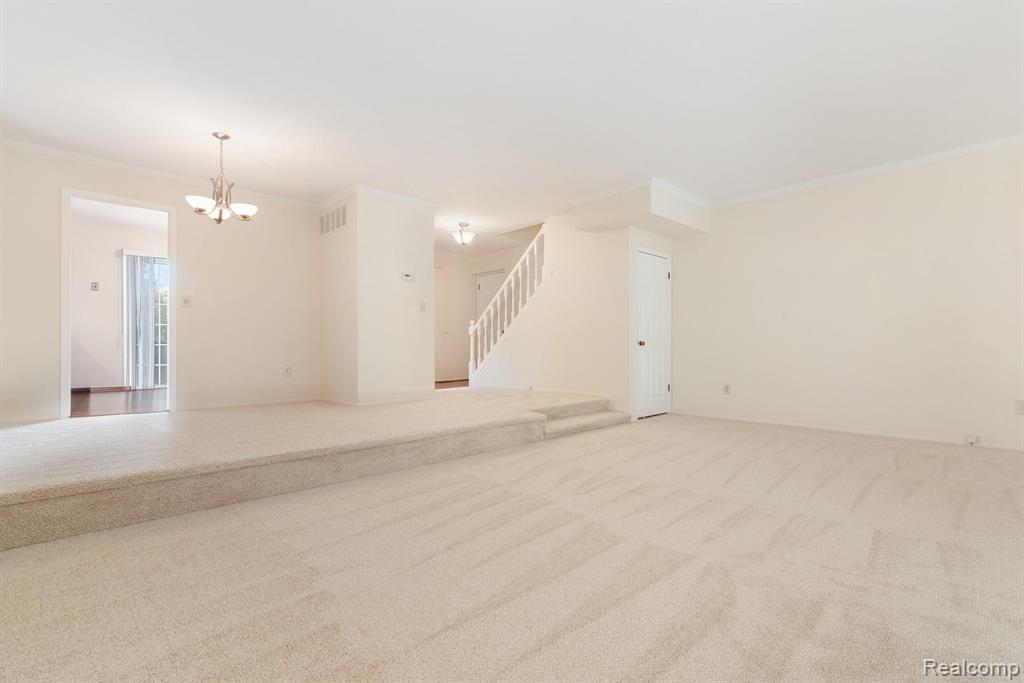 1385 Paddle Wheel Lane Rochester, MI 48306 - Photo 5 of 27