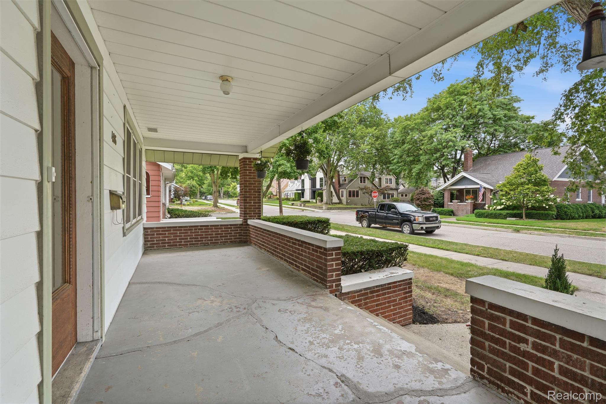 406 Wesley Street Rochester, MI 48307 - Photo 3 of 38 406 wesley-4.jpg