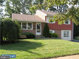 304 Rockingham Road Bryn Mawr, PA 19010 - Photo 1 of 12 Exterior Front