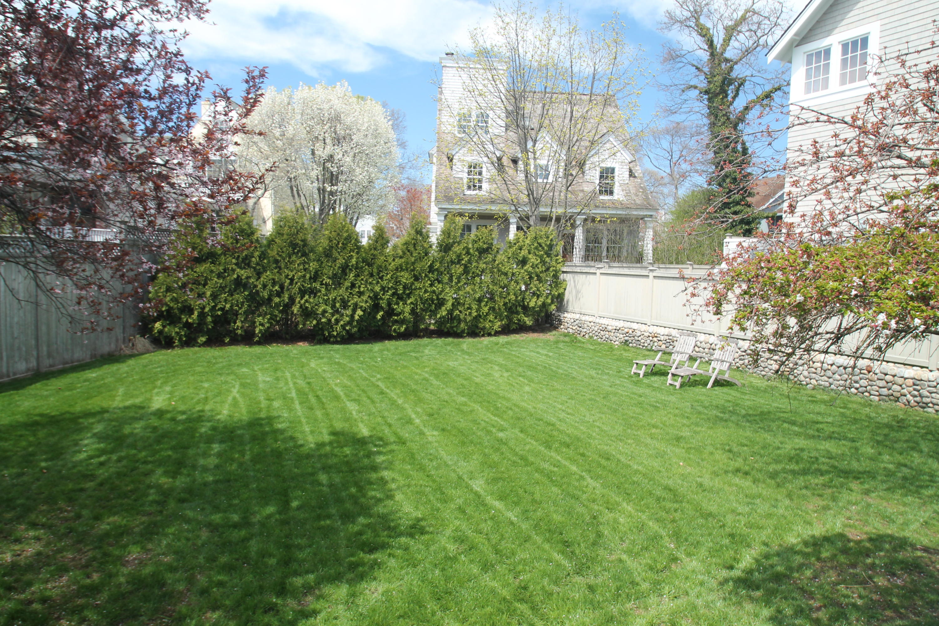 9 Juniper Road Rowayton, CT 06853 - Photo 23 of 25 a view of a backyard of the house
