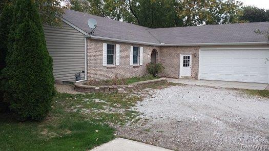 4200 North River Road Fort Gratiot, MI 48059 - Photo 2 of 12 Garage.jpg