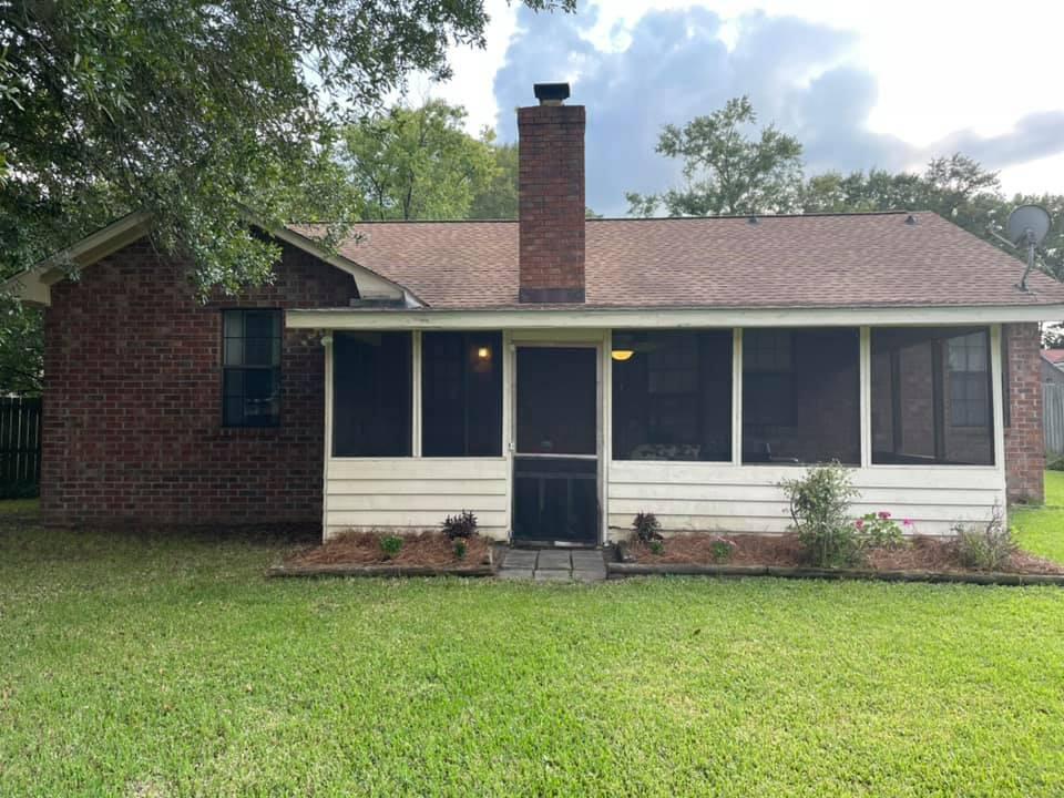 614 Oxford Road Ladson, SC 29456 - Photo 24 of 29 614 Oxford rear close