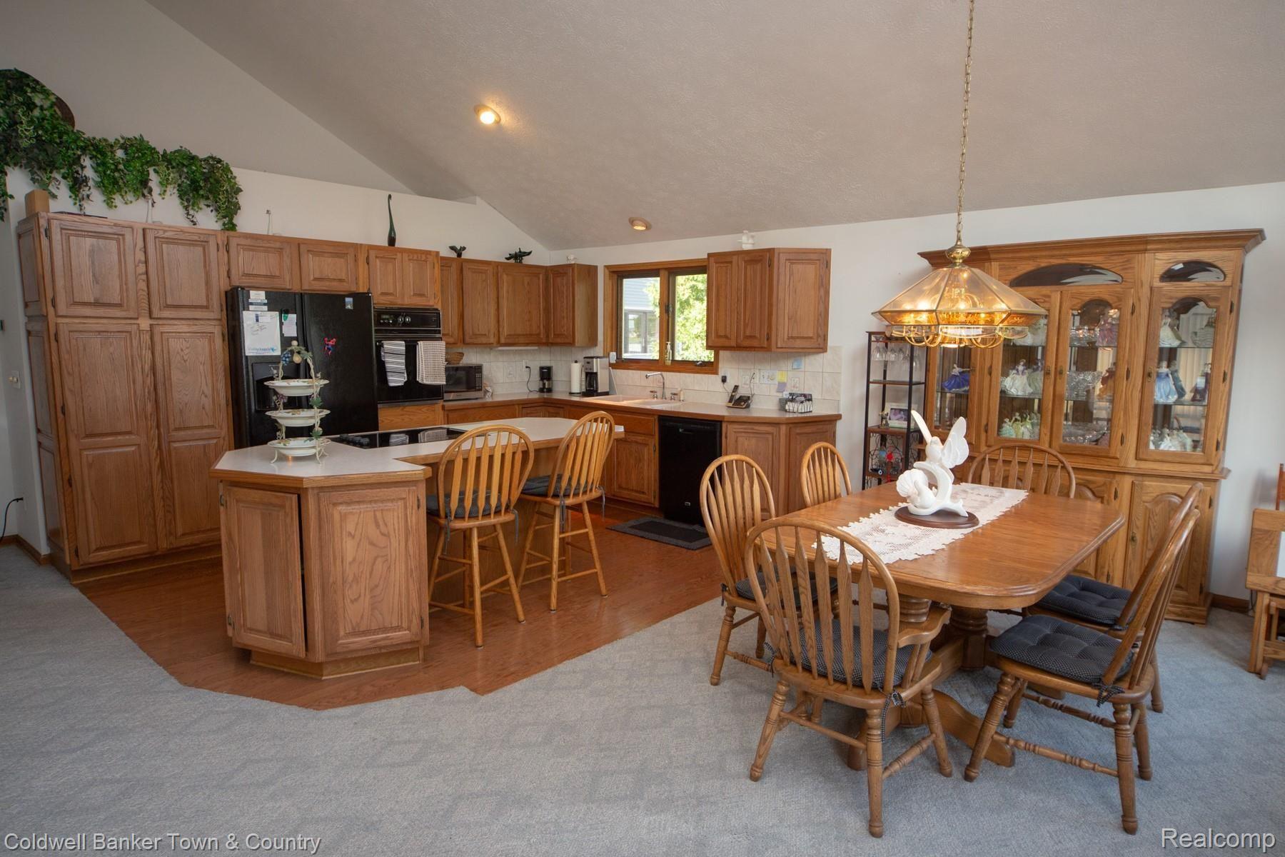 5874 Bullard Road Fenton, MI 48430 - Photo 8 of 51 IMG_8763.JPG