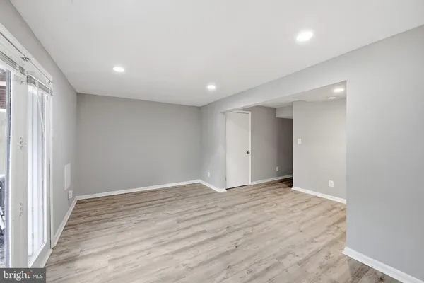 $1,995 | 40 Cobber Lane, Baltimore, MD 21229