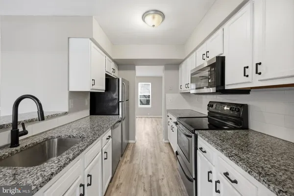 $1,995 | 40 Cobber Lane, Baltimore, MD 21229