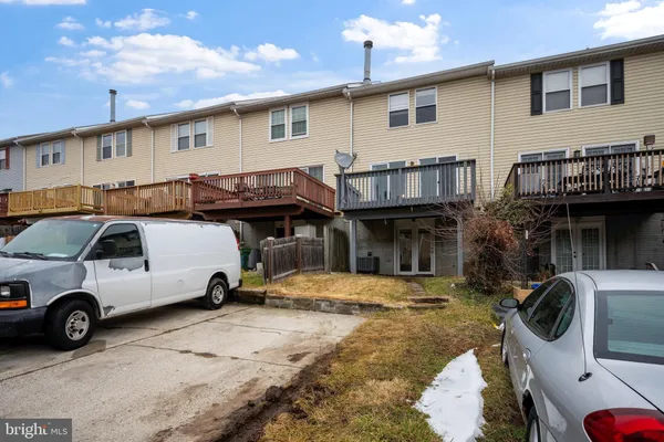 $1,995 | 40 Cobber Lane, Baltimore, MD 21229