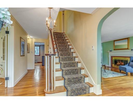4 Country Club Road Melrose, MA 02176 - Photo 4 of 29 Gallery Image 4