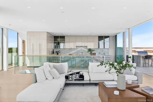 $17,900,000 | 2 B West Water, Sag Harbor, NY 11963