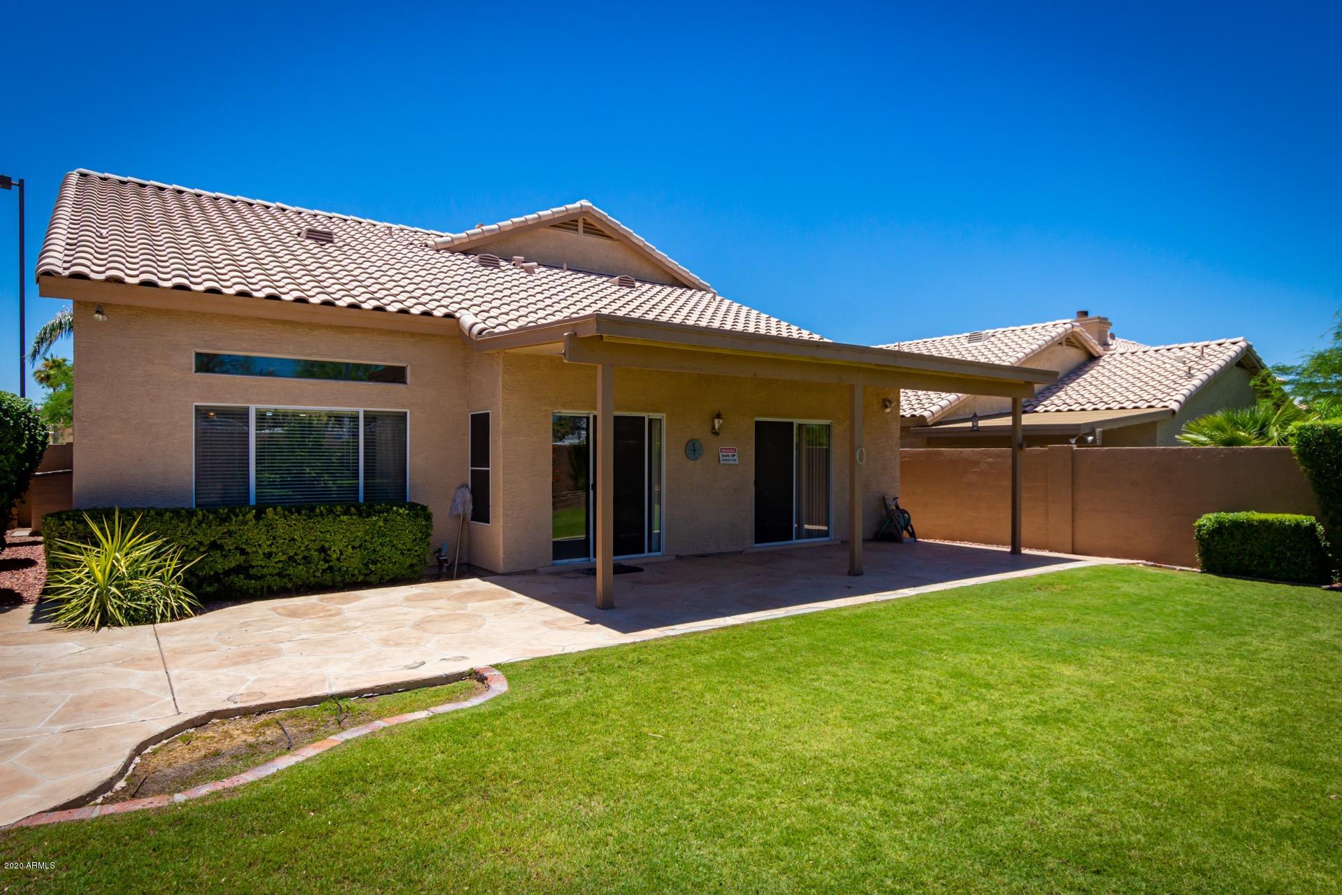 1256 East Redfield Road Phoenix, AZ 85022 - Photo 17 of 27 backyard & covered patio