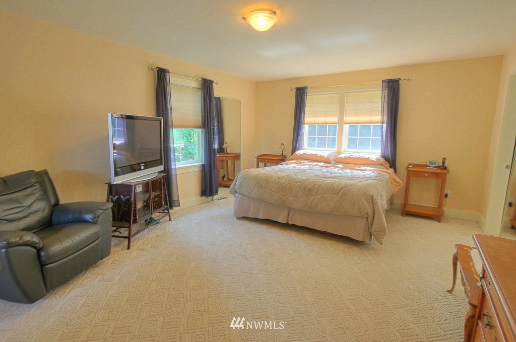 1772 Province Road Point Roberts, WA 98281 - Photo 13 of 22