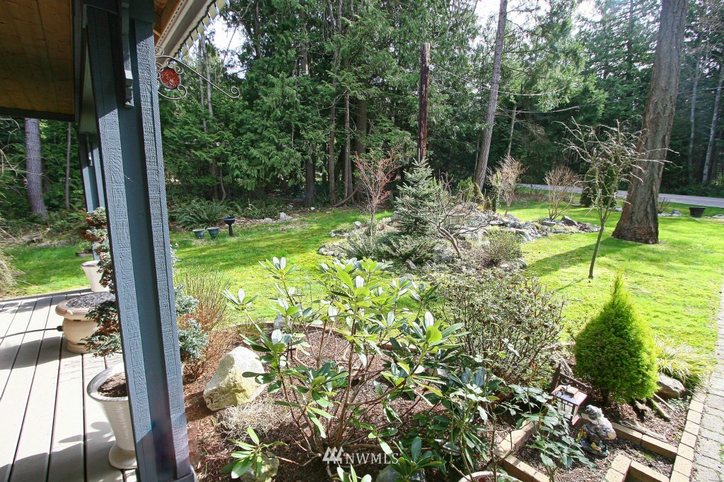 1772 Province Road Point Roberts, WA 98281 - Photo 18 of 22