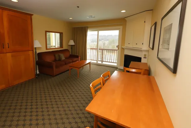 $74,000 | 228-230 Qtr I I I Jackson Gore Inn, Ludlow, VT 05149