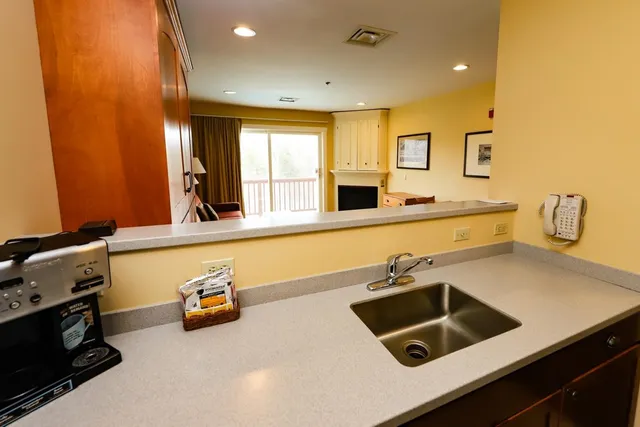 $74,000 | 228-230 Qtr I I I Jackson Gore Inn, Ludlow, VT 05149