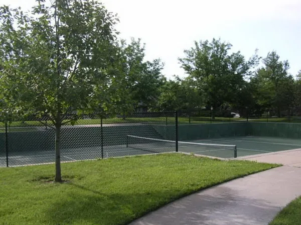 $23,000 | 108 Kingsway, Hesston, KS 67062