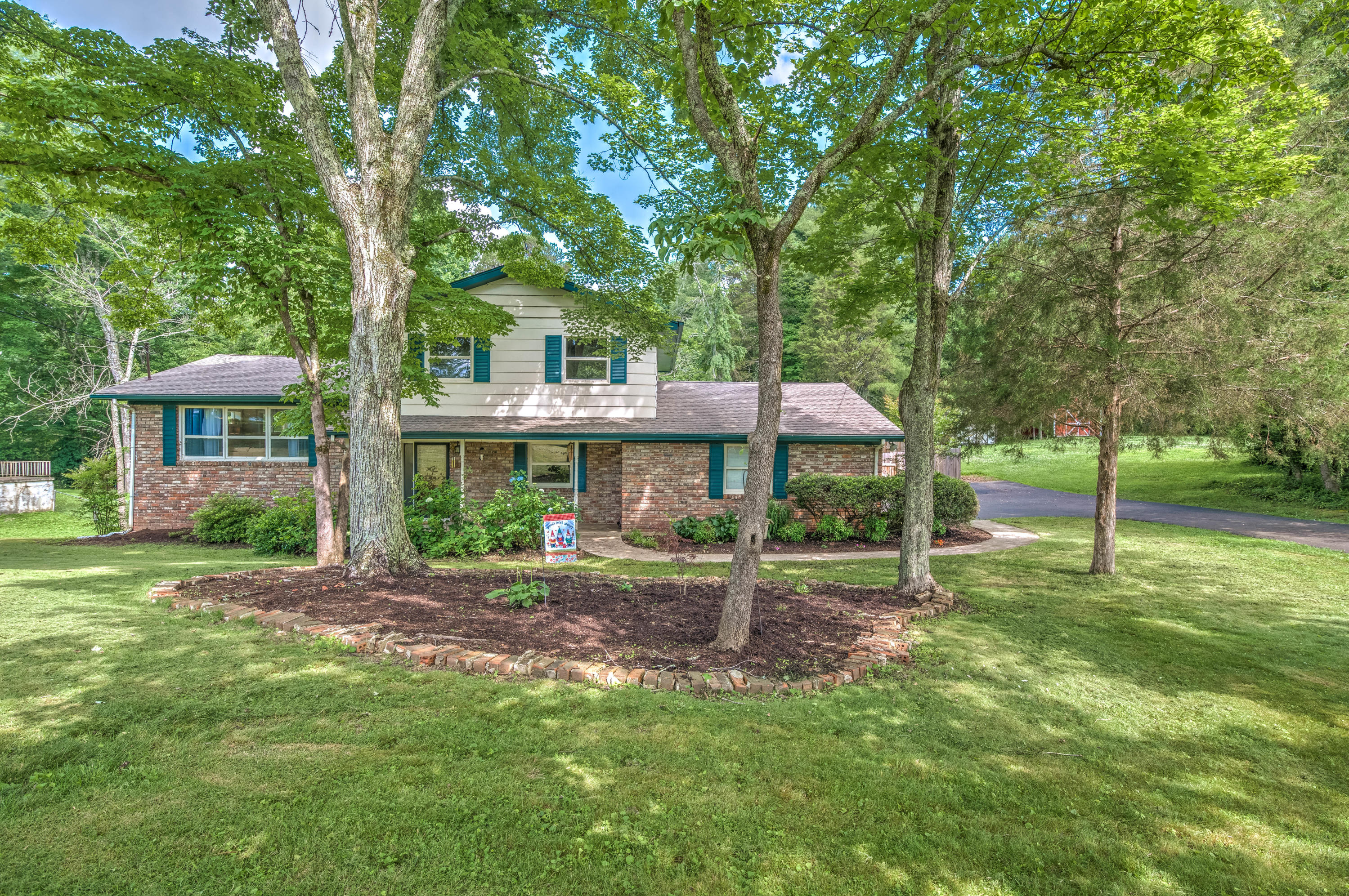 113 Monticello Road Oak Ridge, TN 37830 - Photo 1 of 31 113 Monticello Rd