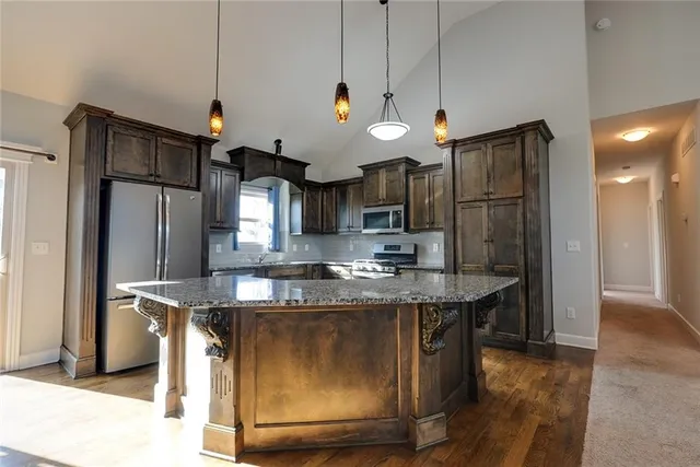 $395,000 | 100 Southeast Hanging Garden Street, Lee's Summit, MO 64064