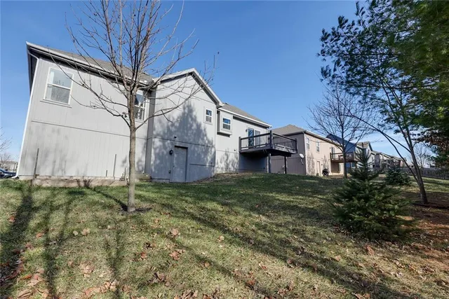 $395,000 | 100 Southeast Hanging Garden Street, Lee's Summit, MO 64064