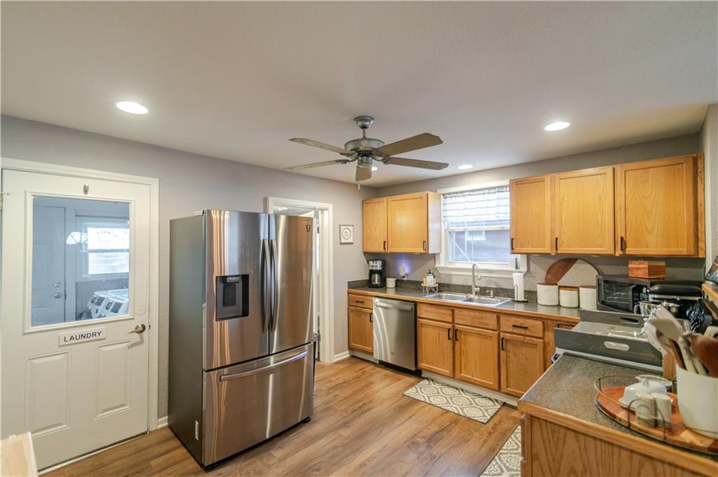 1018 North 10th Street Atchison, KS 66002 - Photo 9 of 39