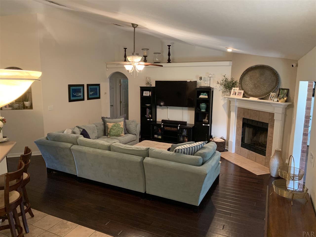 6697 Codell Street Navarre, FL 32566 - Photo 9 of 24 Gallery Image 9