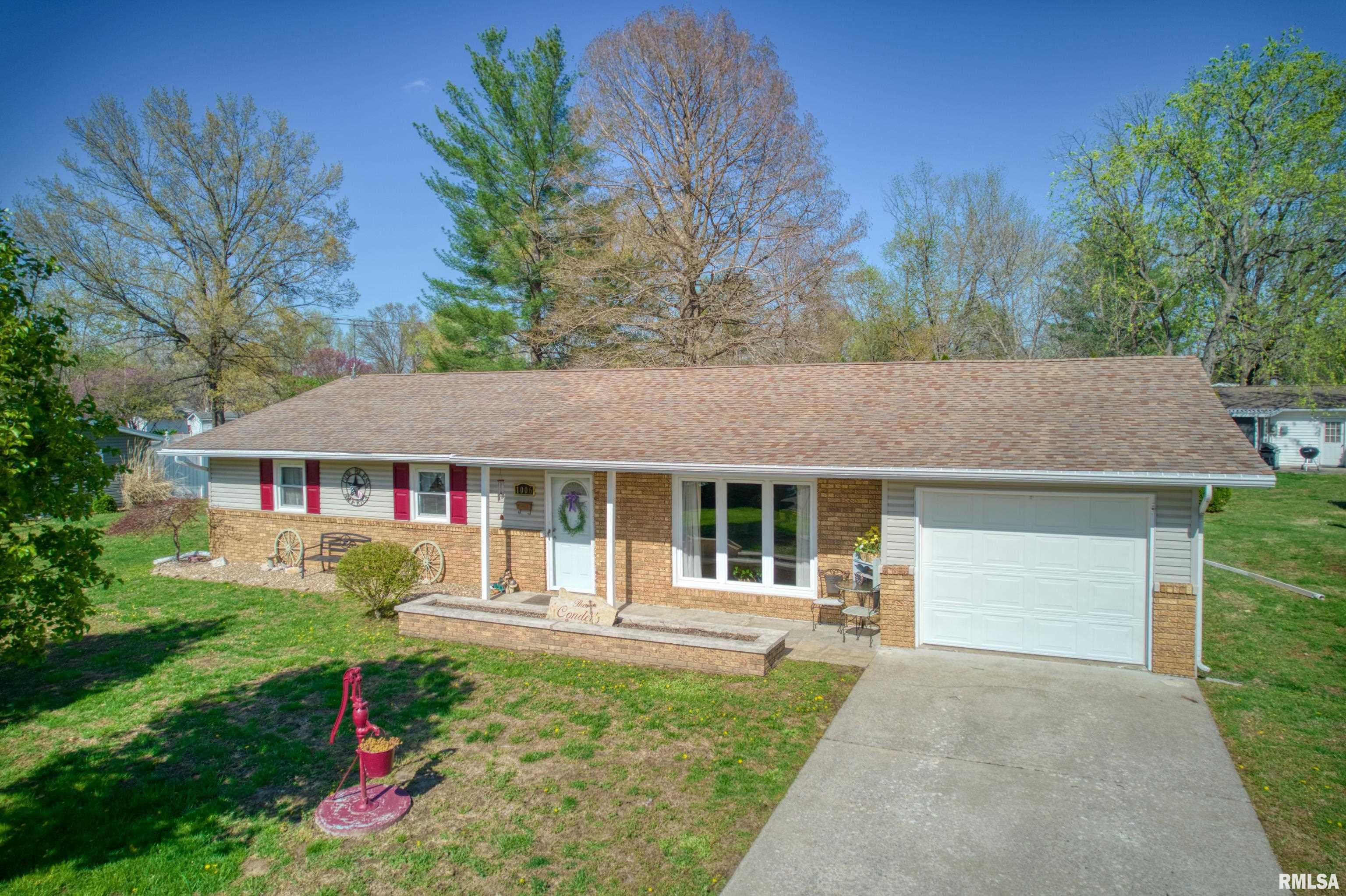 1006 Roberta Drive Murphysboro, IL 62966 - Photo 2 of 35