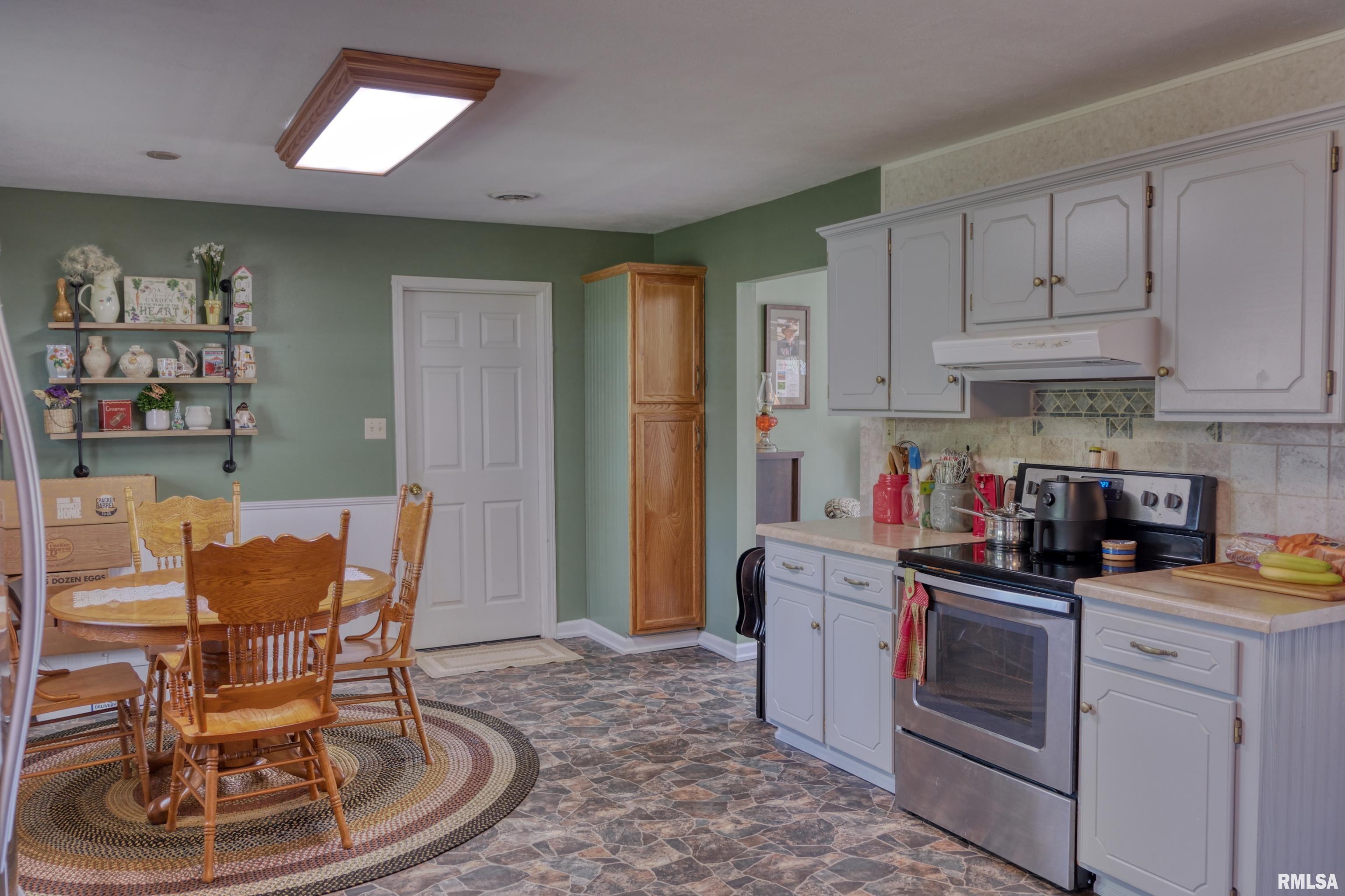 1006 Roberta Drive Murphysboro, IL 62966 - Photo 8 of 35