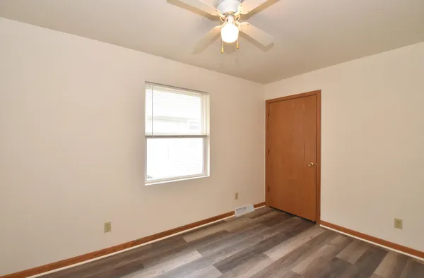 $1,800 | 3042 Hamlin Avenue, Mount Pleasant, WI 53403