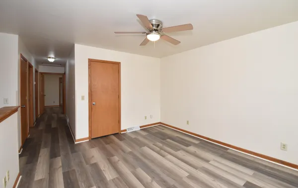 $1,800 | 3042 Hamlin Avenue, Mount Pleasant, WI 53403