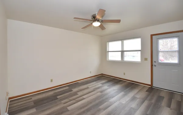 $1,800 | 3042 Hamlin Avenue, Mount Pleasant, WI 53403