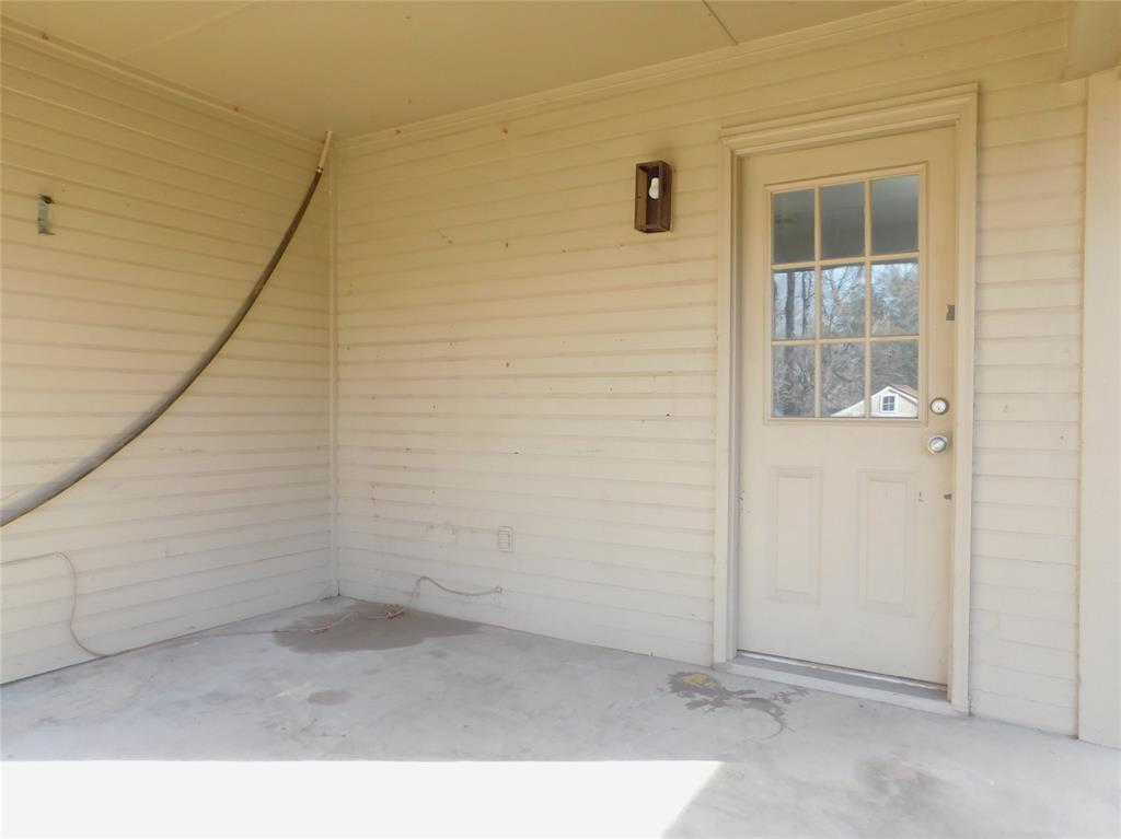 2214 Bernard Street Denton, TX 76205 - Photo 14 of 16 a view of a small space