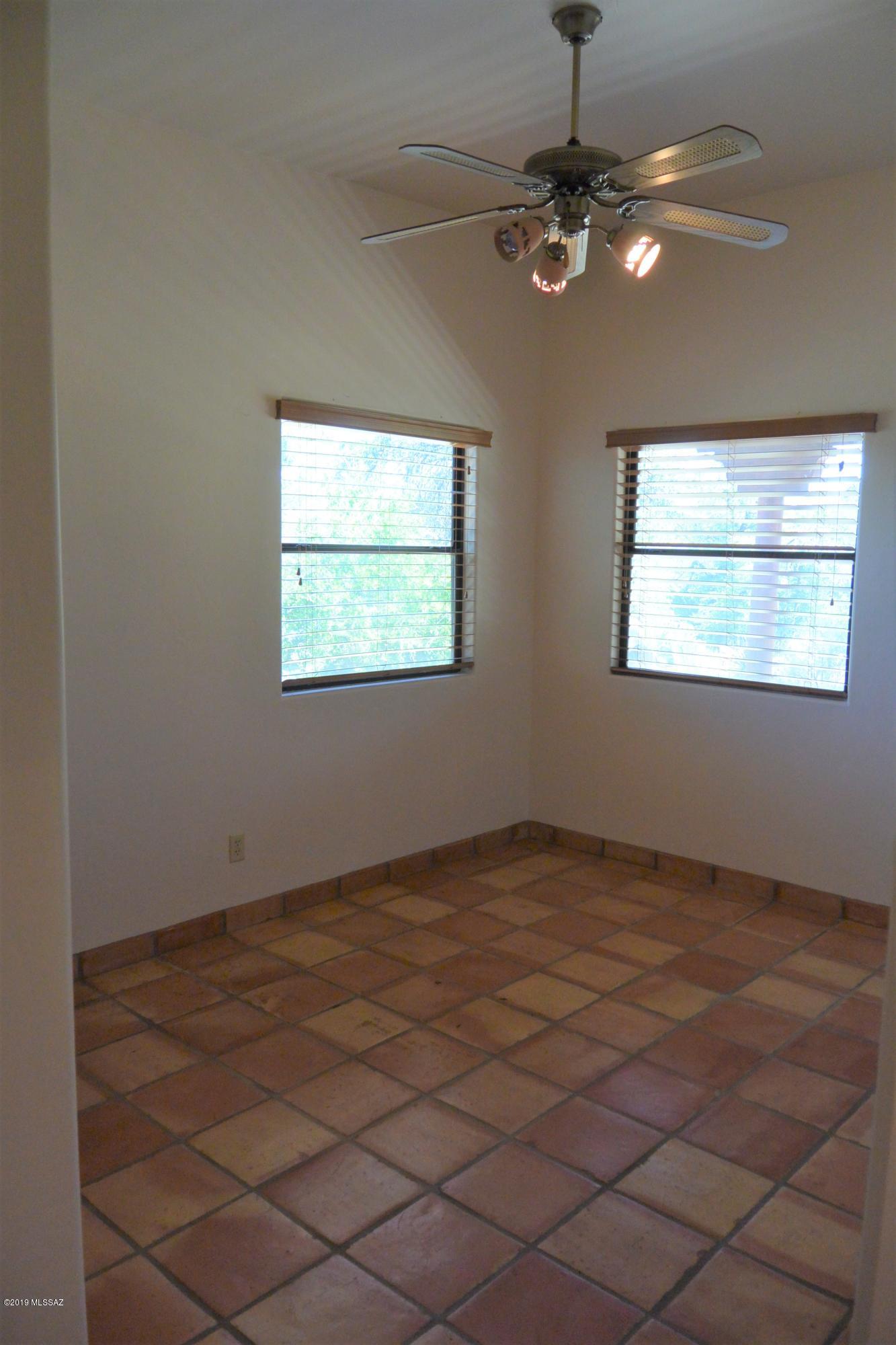 730 North Cody Loop Road Oracle, AZ 85623 - Photo 27 of 35