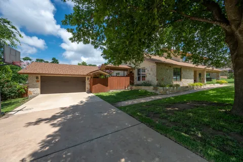 $700,000 | 3908 Valley View, Round Rock, TX 78681
