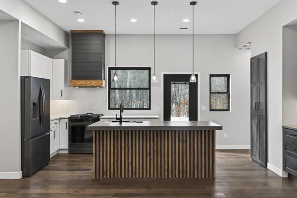 $549,900 | 10857 Maya Circle, Breezy Point, MN 56472