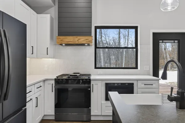 $549,900 | 10857 Maya Circle, Breezy Point, MN 56472