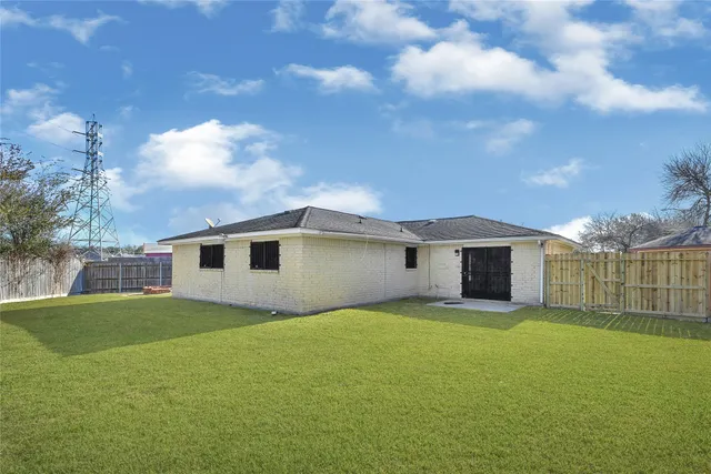 $219,900 | 12106 Panay Drive, Houston, TX 77048