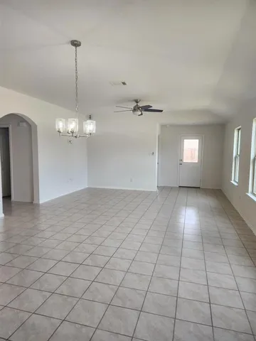 a view of empty room with window