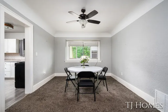 $299,900 | 52 Holly Street Southwest, Grand Rapids, MI 49548