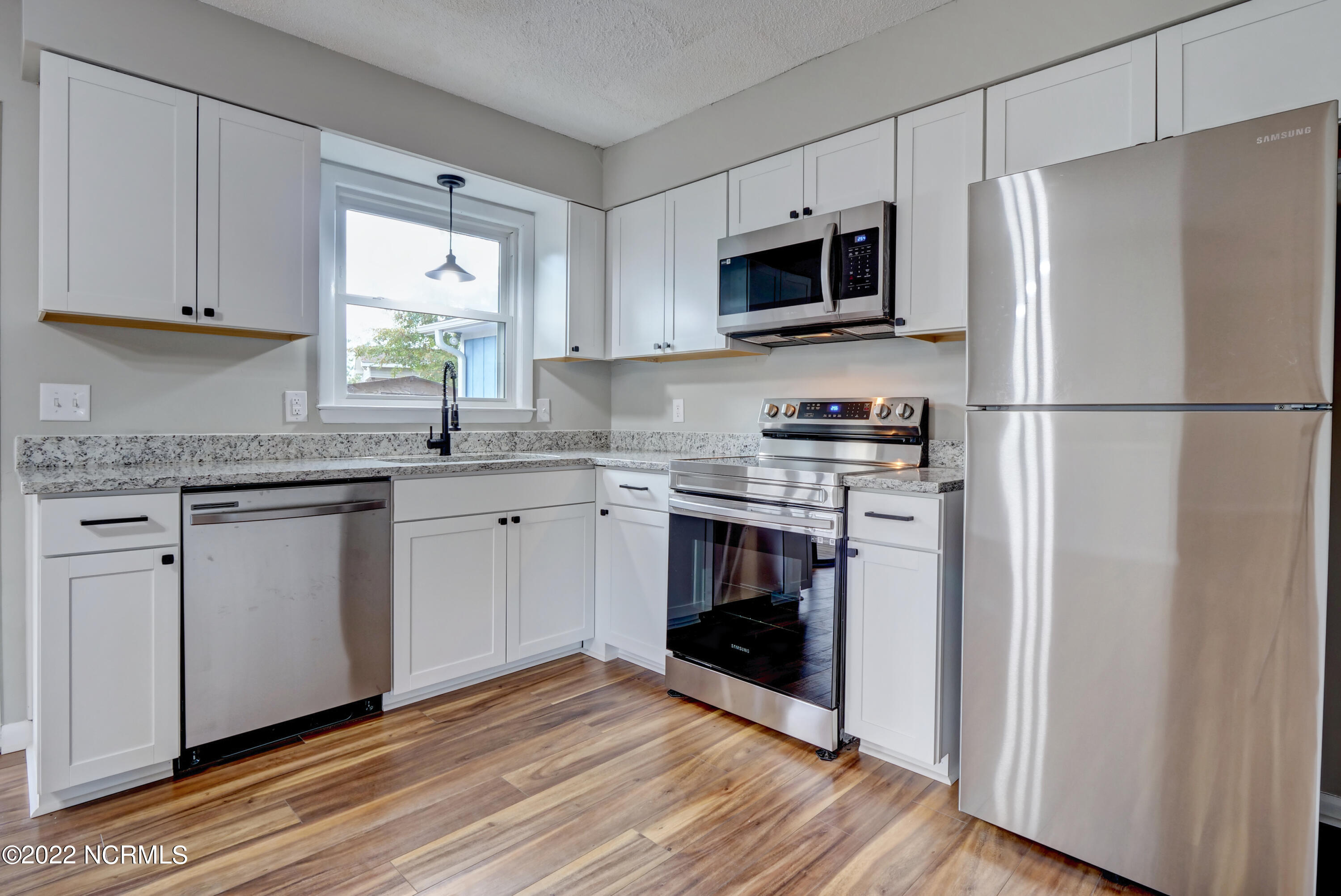 603 Governors Road Wilmington, NC 28411 - Photo 11 of 35 P3366695_696_697_698_699_700_701