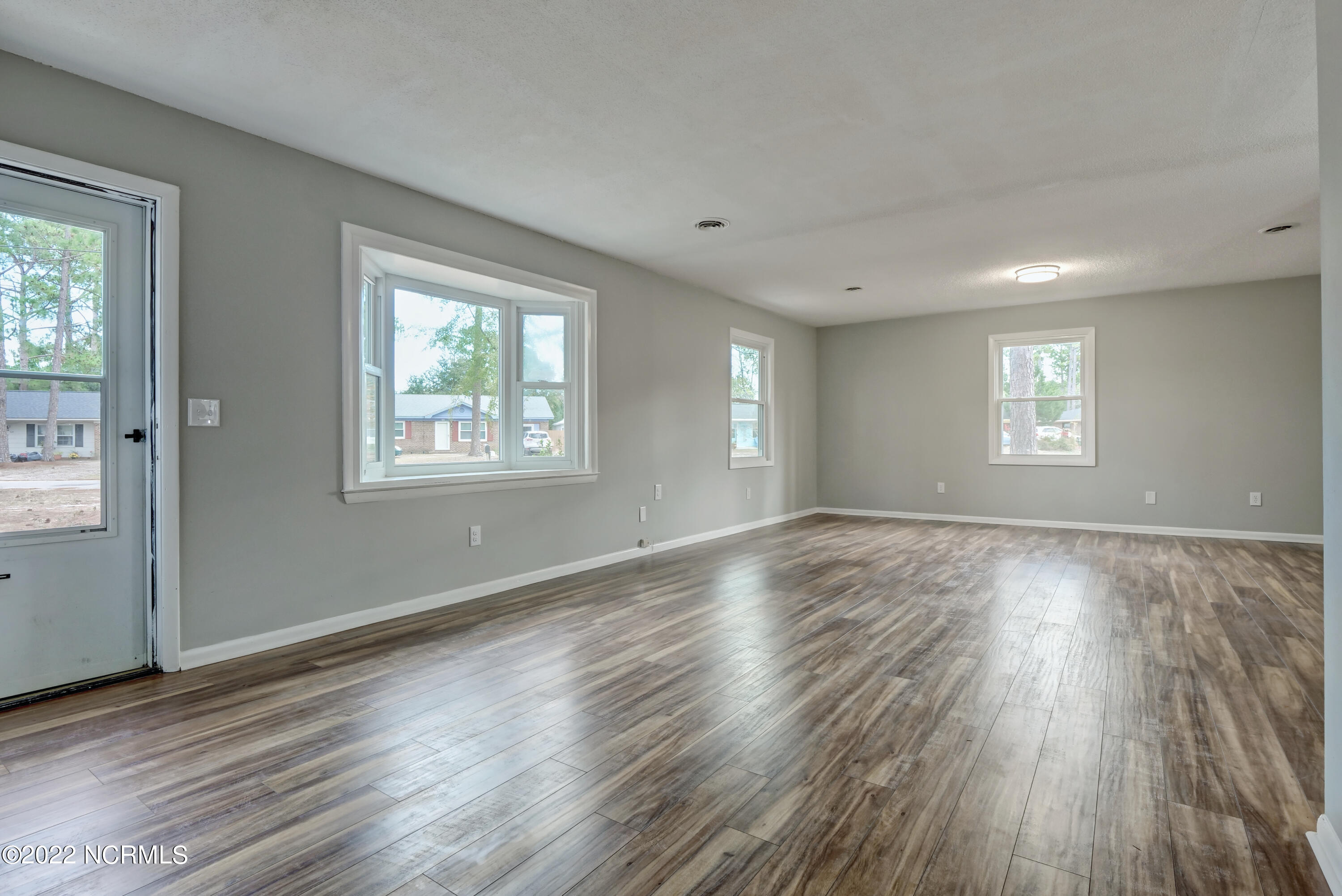 603 Governors Road Wilmington, NC 28411 - Photo 5 of 35 P3366618_19_20_21_22_23_24