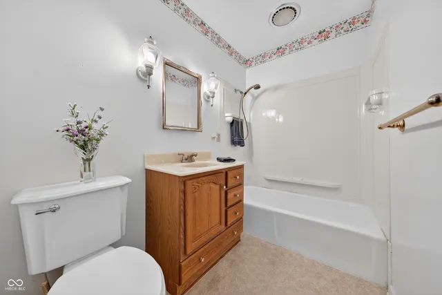 $225,000 | 1500 South Anderson Street, Elwood, IN 46036