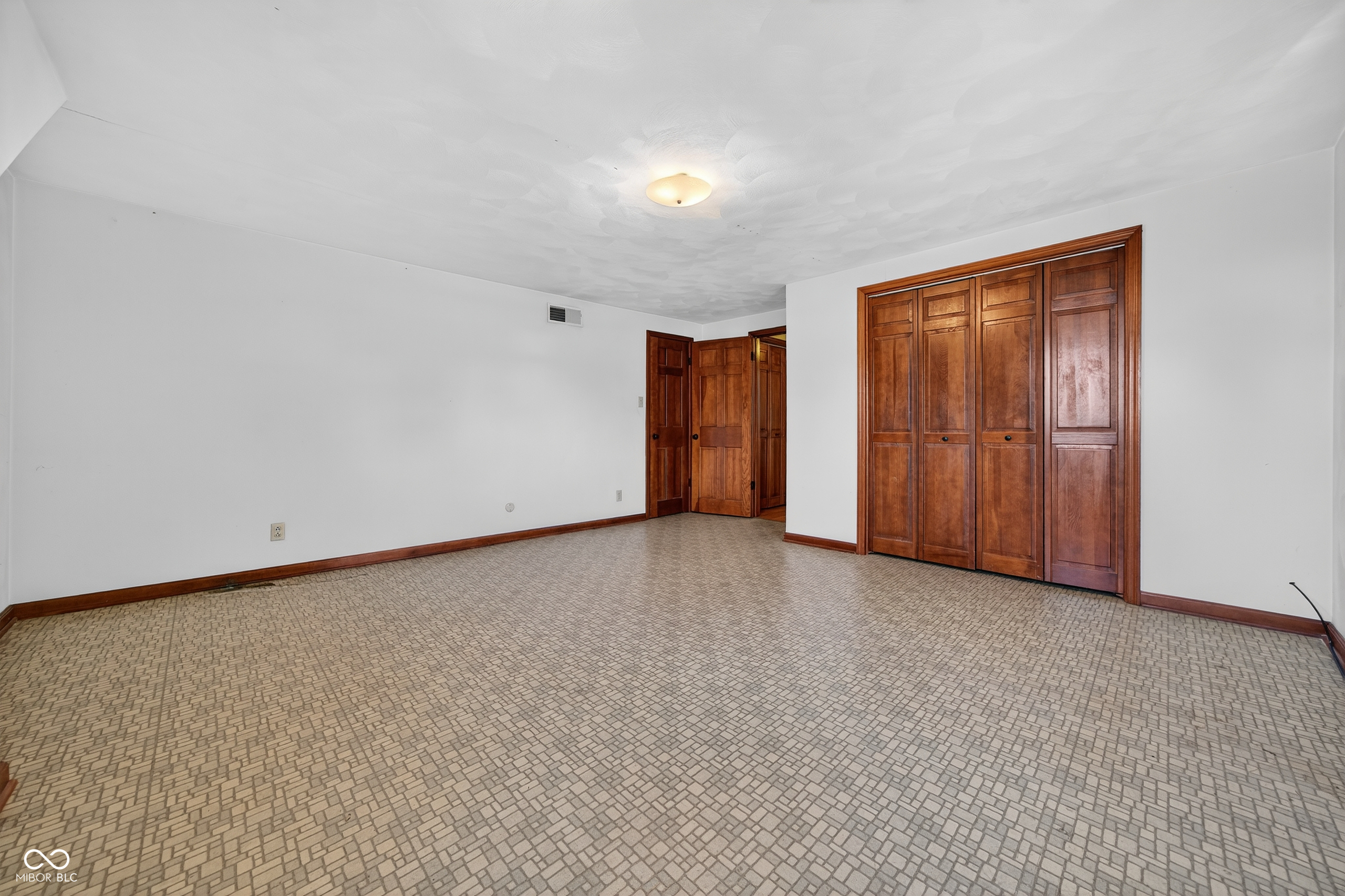 1500 South Anderson Street Elwood, IN 46036 - Photo 22 of 32