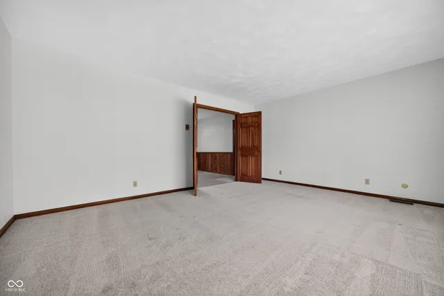 $225,000 | 1500 South Anderson Street, Elwood, IN 46036